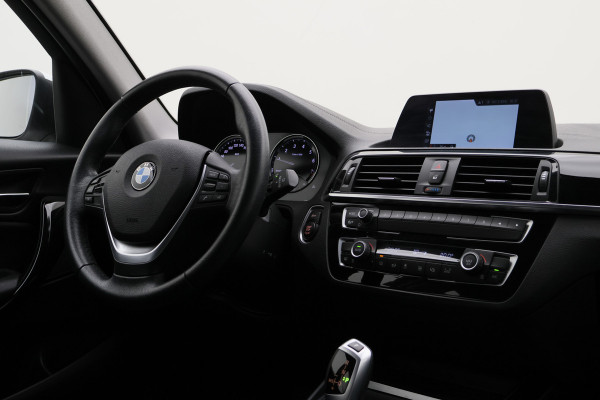 BMW 1-serie 118i Corporate Lease Executive Automaat Navigatie, LED, Climate, Cruise, Trekhaak