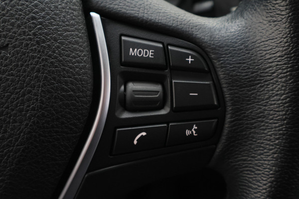 BMW 1-serie 118i Corporate Lease Executive Automaat Navigatie, LED, Climate, Cruise, Trekhaak