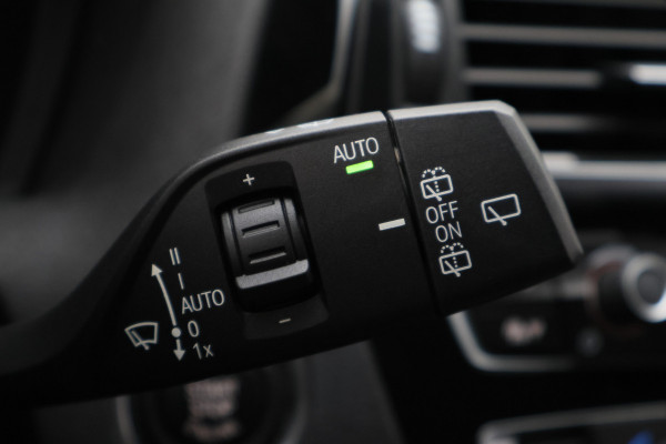 BMW 1-serie 118i Corporate Lease Executive Automaat Navigatie, LED, Climate, Cruise, Trekhaak