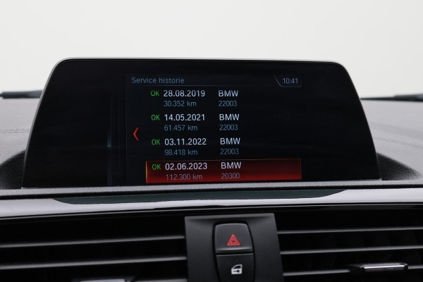 BMW 1-serie 118i Corporate Lease Executive Automaat Navigatie, LED, Climate, Cruise, Trekhaak