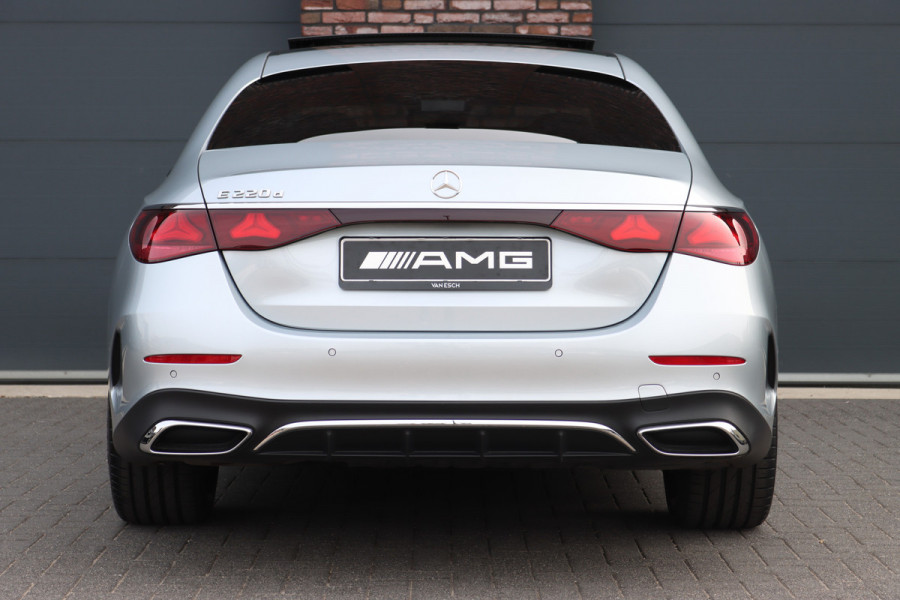Mercedes-Benz E-Klasse 220 d AMG Line | Hyperscreen | Distronic | Memory | Burmester | HUD | 3D-Display | Panoramadak | Surround Camera | Keyless Go | Digital Light |