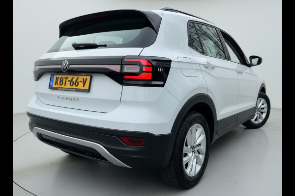 Volkswagen T-Cross 1.0 TSI 110PK LIFE CARPLAY/PDC/NAVIGATIE