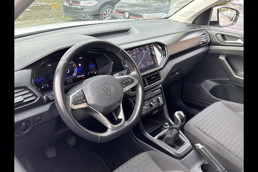 Volkswagen T-Cross 1.0 TSI 110PK LIFE CARPLAY/PDC/NAVIGATIE