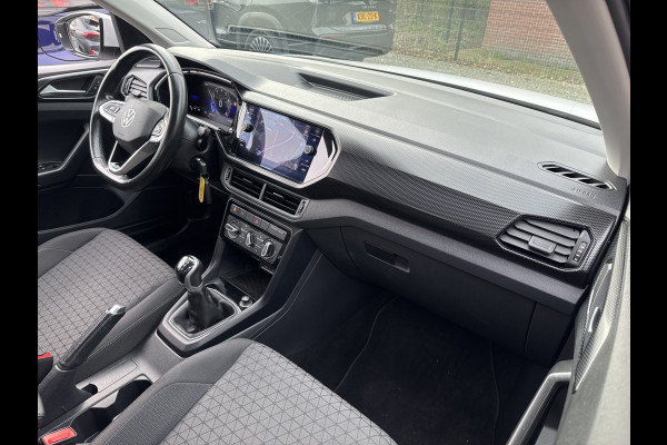 Volkswagen T-Cross 1.0 TSI 110PK LIFE CARPLAY/PDC/NAVIGATIE