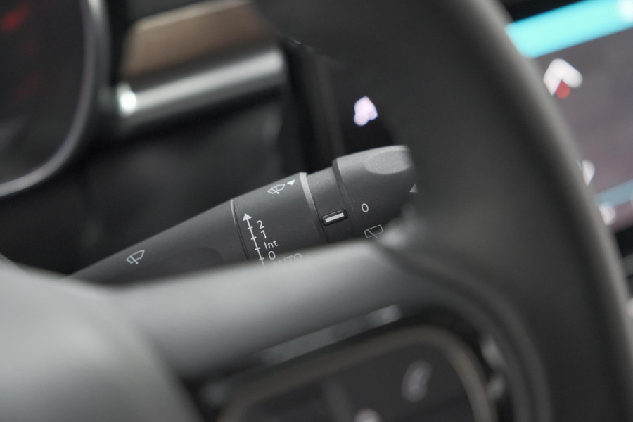 Citroën C3 PureTech 82 Feel Edition | Apple Carplay | Parkeersensoren | Navigatie | Climate Control | 16 Inch Velgen