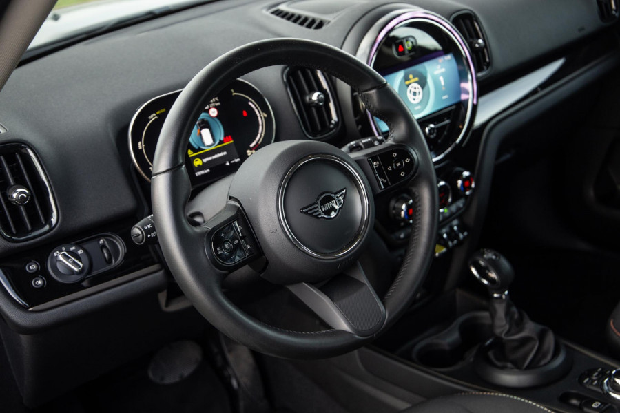 MINI Countryman 1.5 Cooper S E ALL4 Essential CAMERA / NAVI / CARPLAY / AIRCO / ZWART / STOELVERWARMING