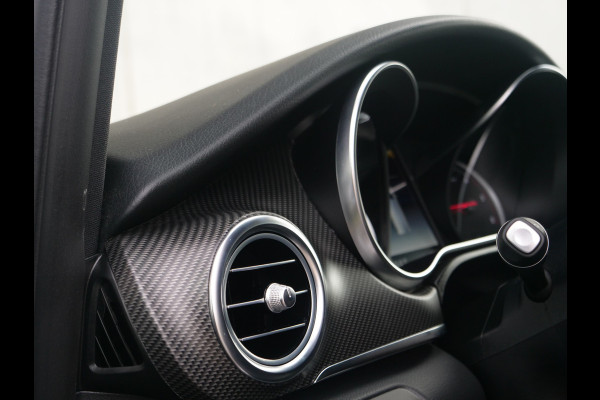 Mercedes-Benz V-Klasse V250d Extra Lang | XL | AMG | Incl BTW & BPM | 7-persoons | nette staat..