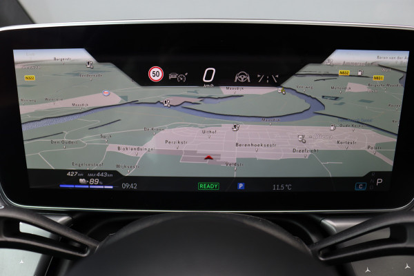 Mercedes-Benz EQE SUV 350 4MATIC AMG Line 91 kWh | Distronic+ | Panoramadak | Memory | Burmester | Digital Light | Trekhaak | Surround Camera | 22kW | Warmtepomp | Keyless Go |