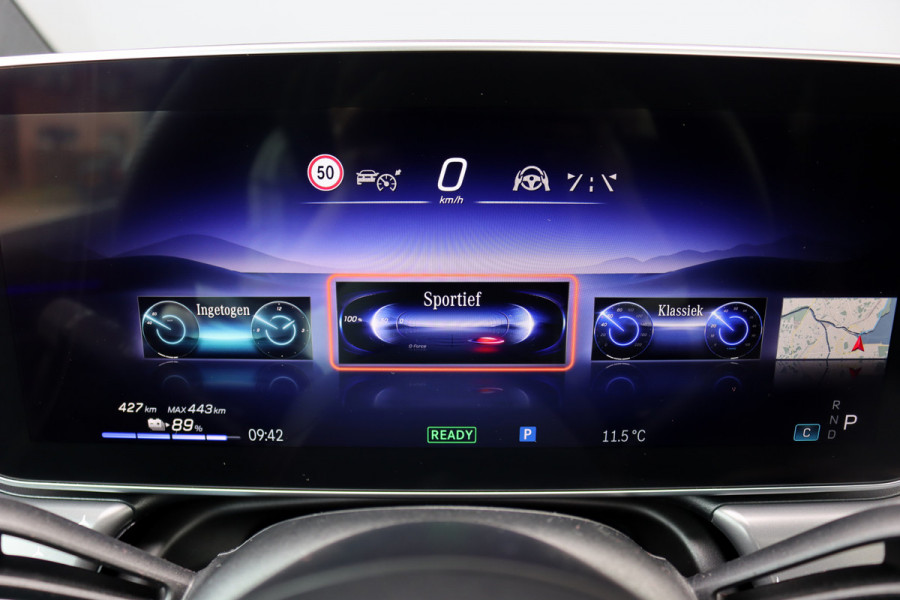 Mercedes-Benz EQE SUV 350 4MATIC AMG Line 91 kWh | Distronic+ | Panoramadak | Memory | Burmester | Digital Light | Trekhaak | Surround Camera | 22kW | Warmtepomp | Keyless Go |