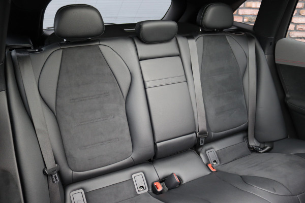 Mercedes-Benz EQE SUV 350 4MATIC AMG Line 91 kWh | Distronic+ | Panoramadak | Memory | Burmester | Digital Light | Trekhaak | Surround Camera | 22kW | Warmtepomp | Keyless Go |
