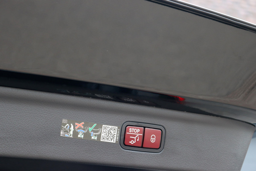 Mercedes-Benz EQE SUV 350 4MATIC AMG Line 91 kWh | Distronic+ | Panoramadak | Memory | Burmester | Digital Light | Trekhaak | Surround Camera | 22kW | Warmtepomp | Keyless Go |