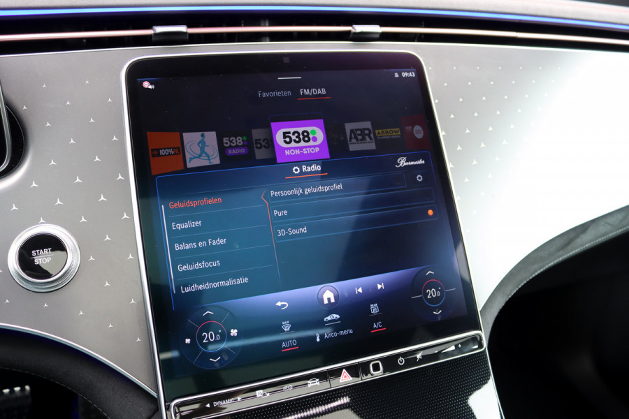 Mercedes-Benz EQE SUV 350 4MATIC AMG Line 91 kWh | Distronic+ | Panoramadak | Memory | Burmester | Digital Light | Trekhaak | Surround Camera | 22kW | Warmtepomp | Keyless Go |