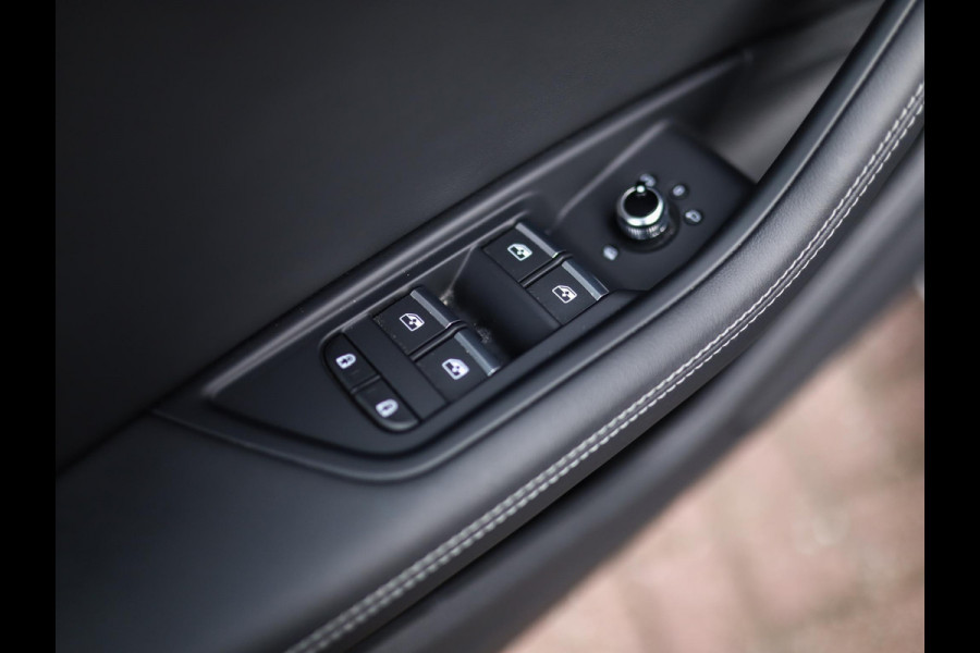 Audi A4 Limousine 40 TFSI S edition Competition | Keyless | 3-Zone Airco | Trekhaak | Virtual Cockpit