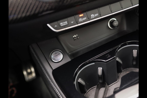 Audi A4 Limousine 40 TFSI S edition Competition | Keyless | 3-Zone Airco | Trekhaak | Virtual Cockpit