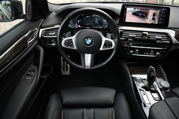 BMW 5 Serie Touring 530e 292pk M-Sport Pano ACC Trekh Comf-seat 360 HUD Laser 4wielbest