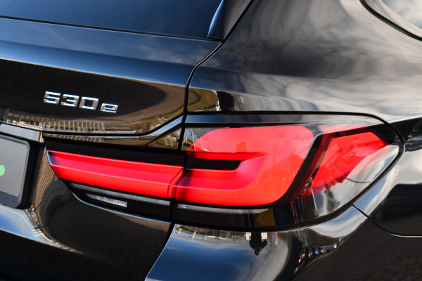 BMW 5 Serie Touring 530e 292pk M-Sport Pano ACC Trekh Comf-seat 360 HUD Laser 4wielbest