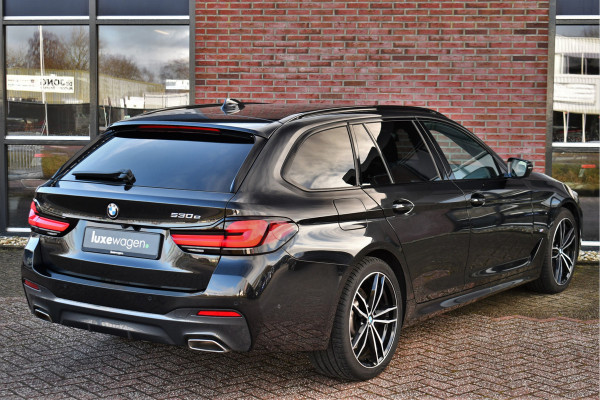 BMW 5 Serie Touring 530e 292pk M-Sport Pano ACC Trekh Comf-seat 360 HUD Laser 4wielbest