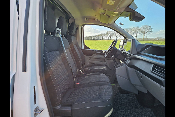 Ford Transit Custom 320 2.0 TDCI L2H1 LED Navi Camera Airco Cruise Control Nieuw Model 3 Zits Euro6 136 PK!