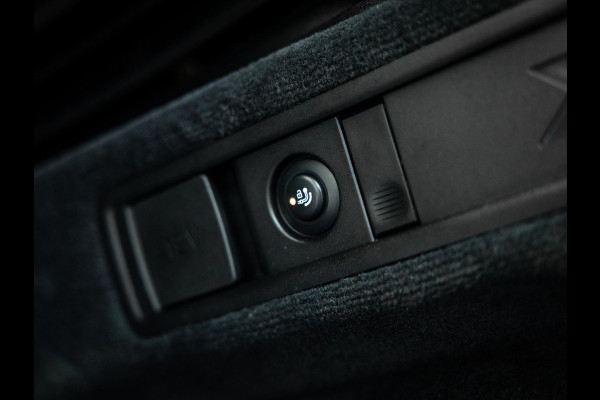 BMW X5 xDrive45e High Executive | Pano | Trekhaak | Luchtvering  | Stoelverwarming |