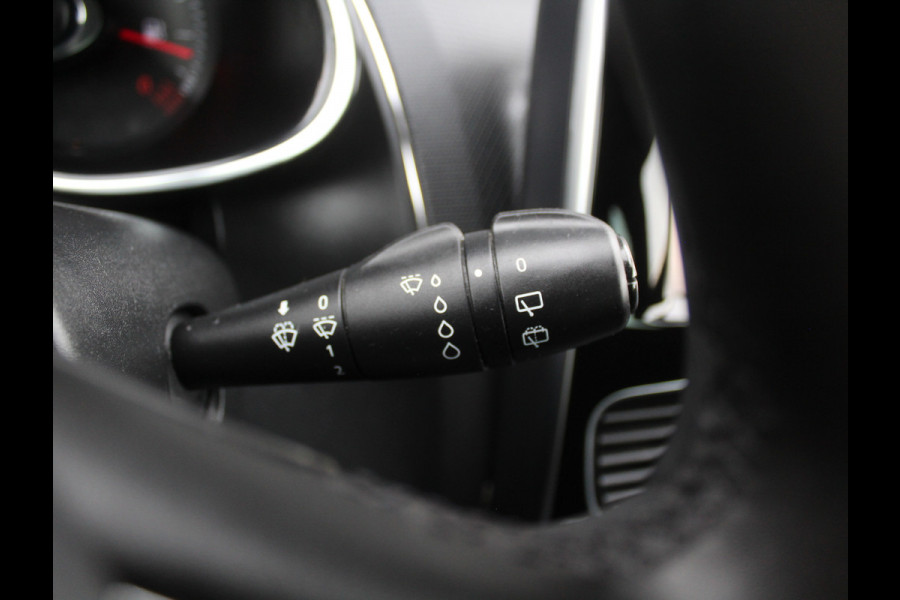 Renault Clio 0.9 TCe Limited AIRCO | CRUISE | DAB | LED | LM | NAVI | PS