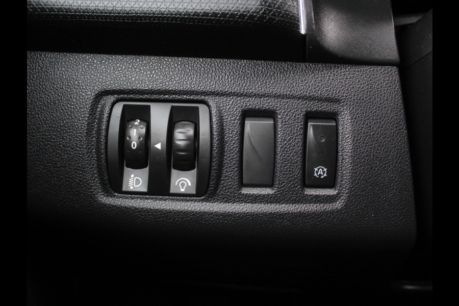 Renault Clio 0.9 TCe Limited AIRCO | CRUISE | DAB | LED | LM | NAVI | PS