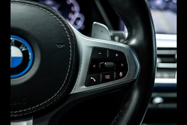 BMW X5 xDrive45e High Executive | Pano | Trekhaak | Luchtvering  | Stoelverwarming |