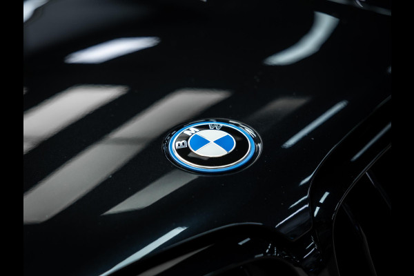 BMW X5 xDrive45e High Executive | Pano | Trekhaak | Luchtvering  | Stoelverwarming |
