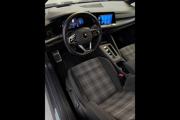 Volkswagen Golf 2.0 TDI GTD Panorama IQ CarPlay HuD