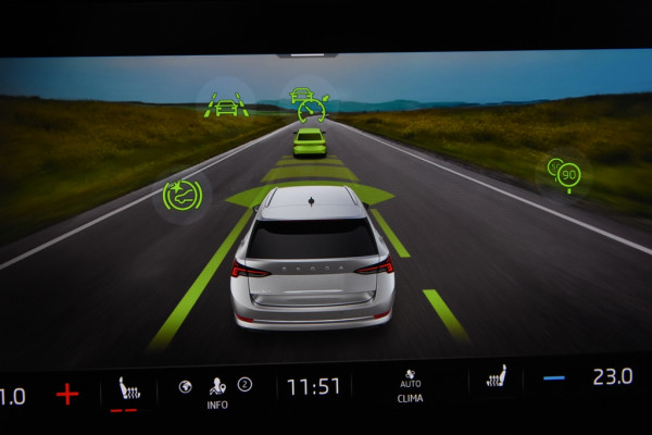 Škoda Octavia Combi 1.0 TSI *1ste Eigenaar*Navigatie*Stoelverwarming*Trekhaak*