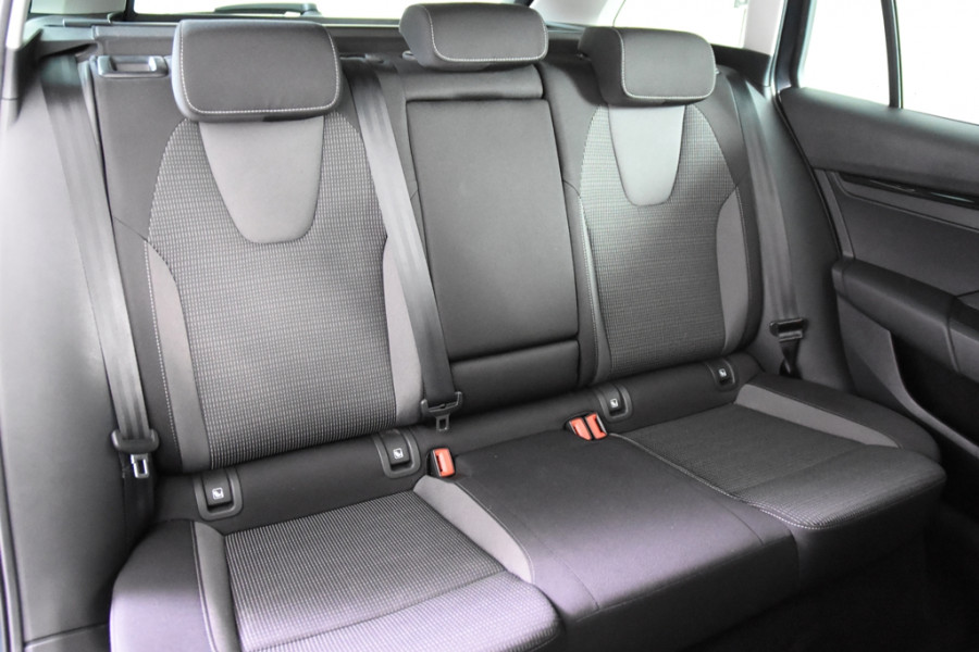 Škoda Octavia Combi 1.0 TSI *1ste Eigenaar*Navigatie*Stoelverwarming*Trekhaak*