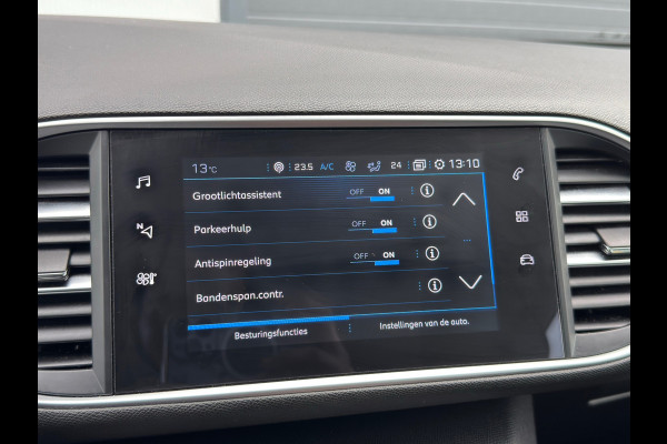 Peugeot 308 1.2 PureTech NAVI / PDC / CARPLAY / LANE ASSIST / APK