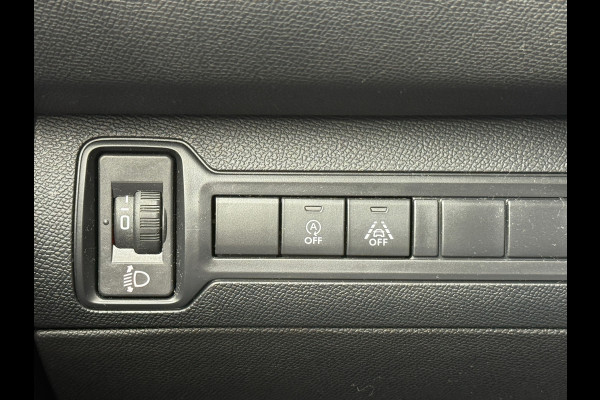 Peugeot 308 1.2 PureTech NAVI / PDC / CARPLAY / LANE ASSIST / APK