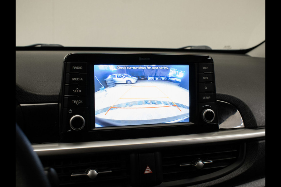 Kia Picanto 1.0 CVVT ComfortPlusLine Navigator Sport (APPLE CARPLAY,NAVI,CAMERA,CRUISE,ELEKTRISCH PAKKET,SPORTSTOELEN,LM VELGEN)