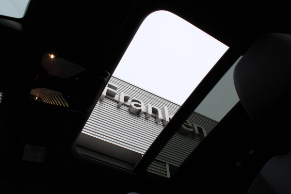 BMW 3-serie 330e xDrive M-Sport | Panoramadak | Widescreen | Harman Kardon | Head-up | BLIS