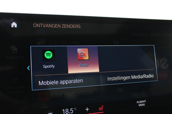 BMW 3-serie 330e xDrive M-Sport | Panoramadak | Widescreen | Harman Kardon | Head-up | BLIS