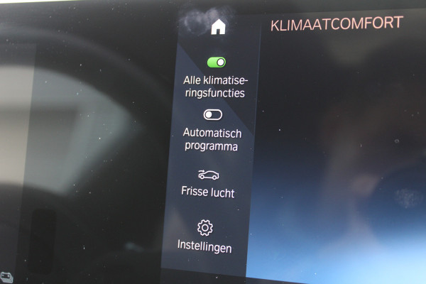 BMW 3-serie 330e xDrive M-Sport | Panoramadak | Widescreen | Harman Kardon | Head-up | BLIS