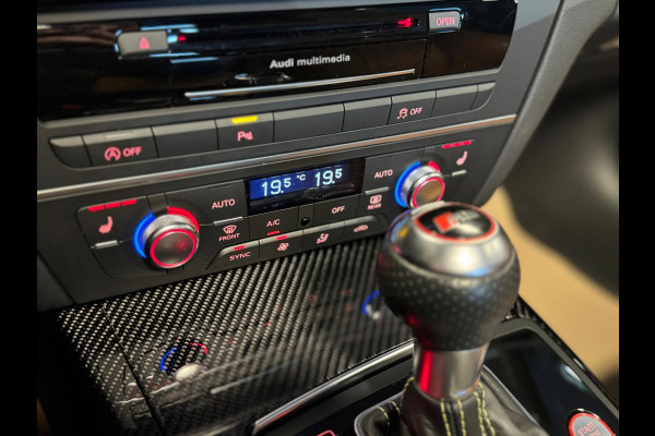 Audi A6 Avant 4.0 TFSI RS6 quattro performance Pro Line Plus / BTW / Keramisch / Exclusive / B&O Advanced / Nachtzicht / Softclose