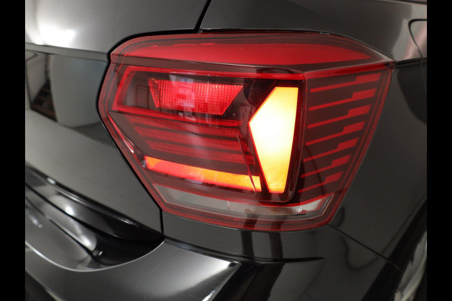 Volkswagen Polo 1.0 TSI Comfortline 95pk 5bak | Airco | Navi | Parksensors voor en achter