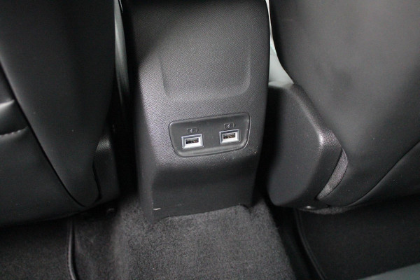 Peugeot 208 1.2 100PK ALLURE PACK | NAVIGATIE 10" TOUCHSCREEN | 3-D INSTRUMENTENPANEEL | ALL SEASON BANDEN | PARKEERSENSOREN ACHTER | CLIMATE CONTROL | CRUISE CONTROL | APPLE CARPLAY/ANDROID AUTO | LICHTMETALEN VELGEN | DAB+ RADIO |