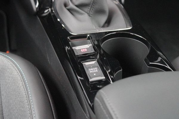 Peugeot 208 1.2 100PK ALLURE PACK | NAVIGATIE 10" TOUCHSCREEN | 3-D INSTRUMENTENPANEEL | ALL SEASON BANDEN | PARKEERSENSOREN ACHTER | CLIMATE CONTROL | CRUISE CONTROL | APPLE CARPLAY/ANDROID AUTO | LICHTMETALEN VELGEN | DAB+ RADIO |