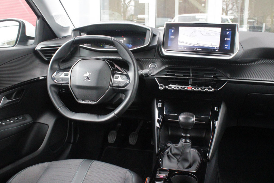 Peugeot 208 1.2 100PK ALLURE PACK | NAVIGATIE 10" TOUCHSCREEN | 3-D INSTRUMENTENPANEEL | ALL SEASON BANDEN | PARKEERSENSOREN ACHTER | CLIMATE CONTROL | CRUISE CONTROL | APPLE CARPLAY/ANDROID AUTO | LICHTMETALEN VELGEN | DAB+ RADIO |