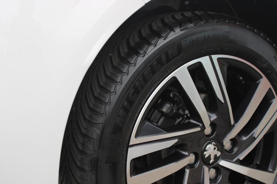 Peugeot 208 1.2 100PK ALLURE PACK | NAVIGATIE 10" TOUCHSCREEN | 3-D INSTRUMENTENPANEEL | ALL SEASON BANDEN | PARKEERSENSOREN ACHTER | CLIMATE CONTROL | CRUISE CONTROL | APPLE CARPLAY/ANDROID AUTO | LICHTMETALEN VELGEN | DAB+ RADIO |