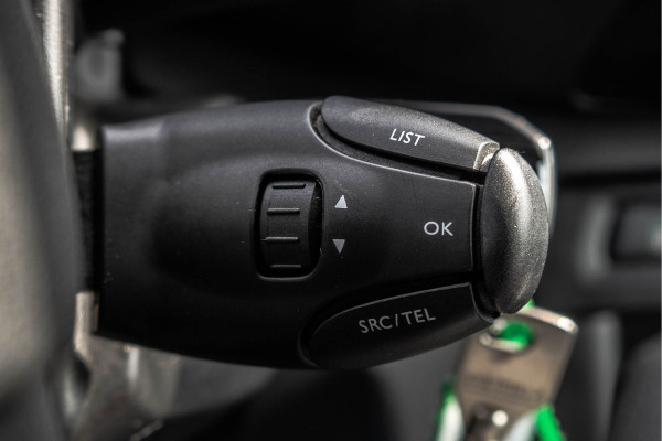 Opel Vivaro L2H1 | 1ste eigenaar | Airco | Cruise | PDC | 3-Zits | Trekhaak