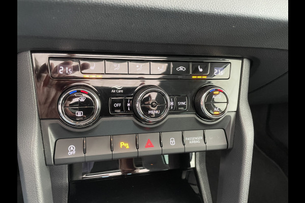 Škoda Karoq 1.5 TSI ACT Business Edition Plus Schuif/kanteldak - Achteruitrijcamera - Elektrische trekhaak stuurverwarming- Stoelverwarming - Parkeersensoren - Airco - Apple carplay - Navigatiesysteem - Achterspoiler - Stuur multifunctio Licht metalen velgen 17 inch - Bluetooth - Cruise control - Dakrails - Extra getint glas - Keyless entry/start - Led verlichting - Start/stop systeem - Elektrische ramen - Led verlichting