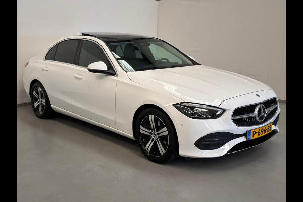 Mercedes-Benz C-Klasse 200 Luxury Line / Pano / NL-auto / Trekhaak