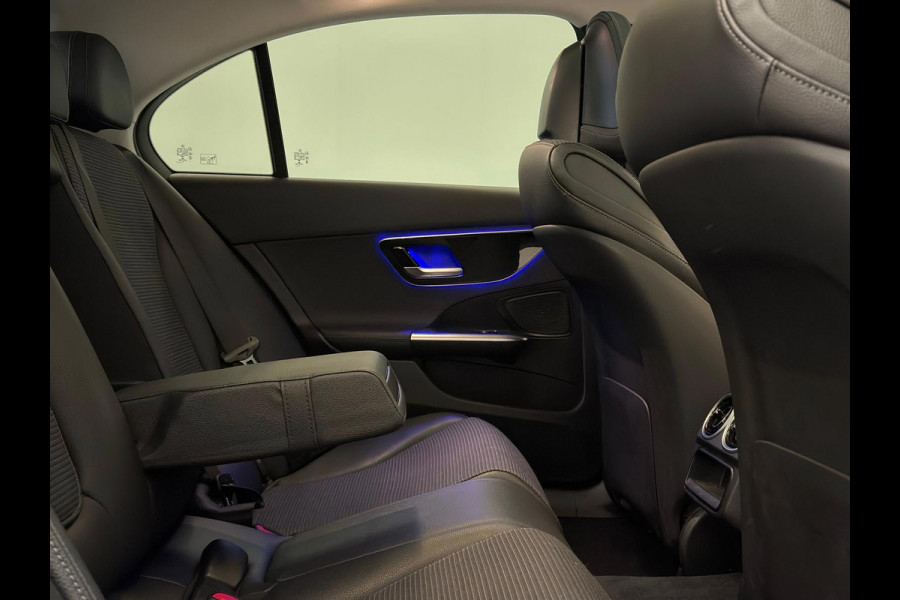 Mercedes-Benz C-Klasse 200 Luxury Line / Pano / NL-auto / Trekhaak