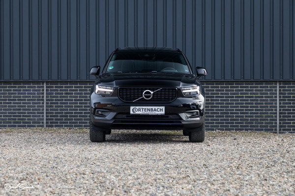 Volvo XC40 2.0 T4 R-Design | Panorama dak | Adaptieve cruise | Memory | Harman Kardon |