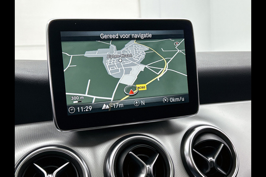 Mercedes-Benz CLA-Klasse 180 Business Solution AMG(Goed OnderH, Panorama, Camera, Carplay, Navi, StoelV, Etc)