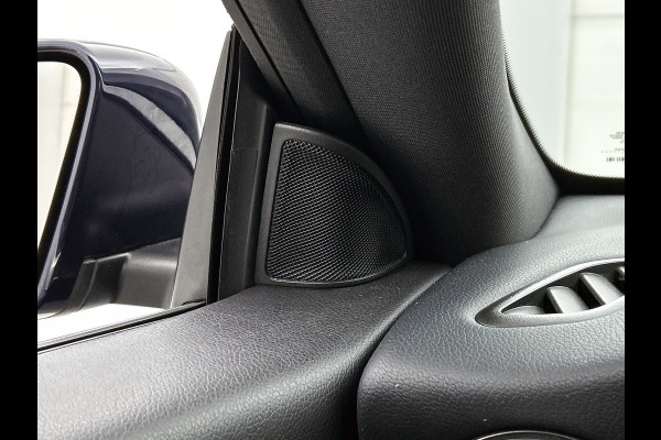 Mercedes-Benz CLA-Klasse 180 Business Solution AMG(Goed OnderH, Panorama, Camera, Carplay, Navi, StoelV, Etc)