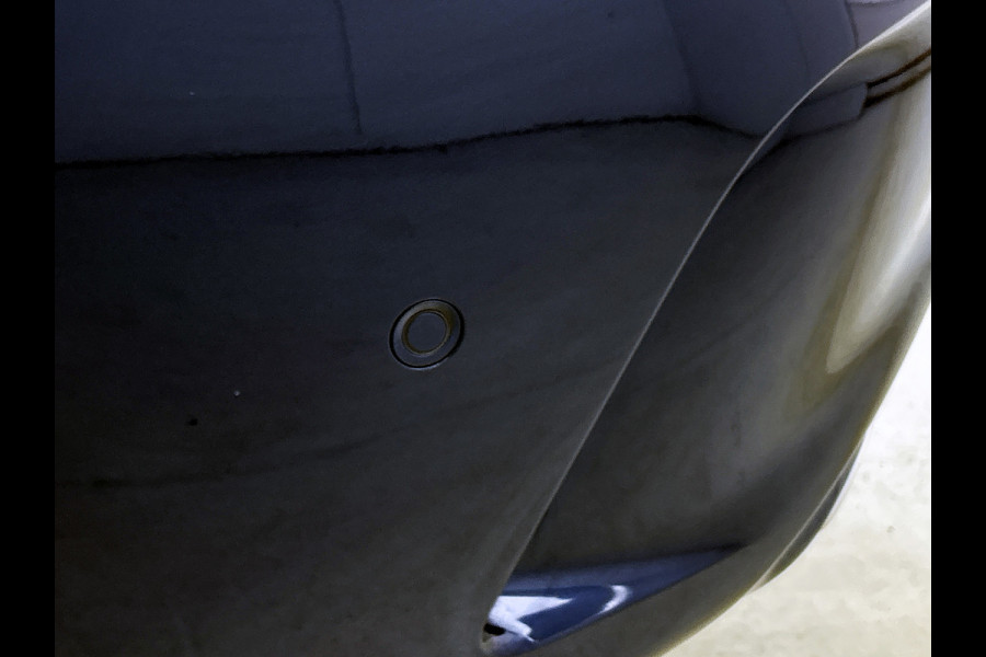 Mercedes-Benz CLA-Klasse 180 Business Solution AMG(Goed OnderH, Panorama, Camera, Carplay, Navi, StoelV, Etc)